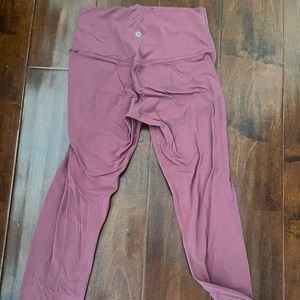 LULULEMON dusty rose aligns size 6